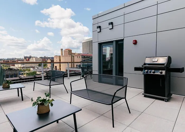 Kislak 405 Luxurious 1Br Retreat Above The City